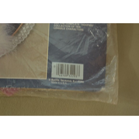 Bucilla Gallery of Stitches: Hoopies Broadway Actress #32293 Soft Hoop Sculpture - Picture 3 of 7